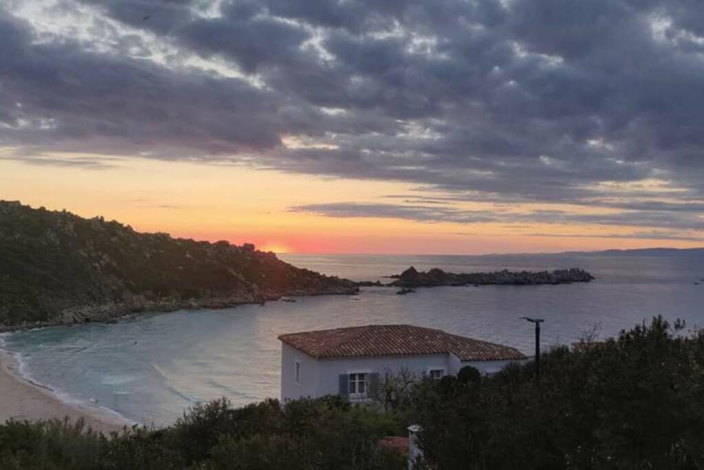 Case Vacanze A Santa Teresa Di Gallura Bagian luar foto