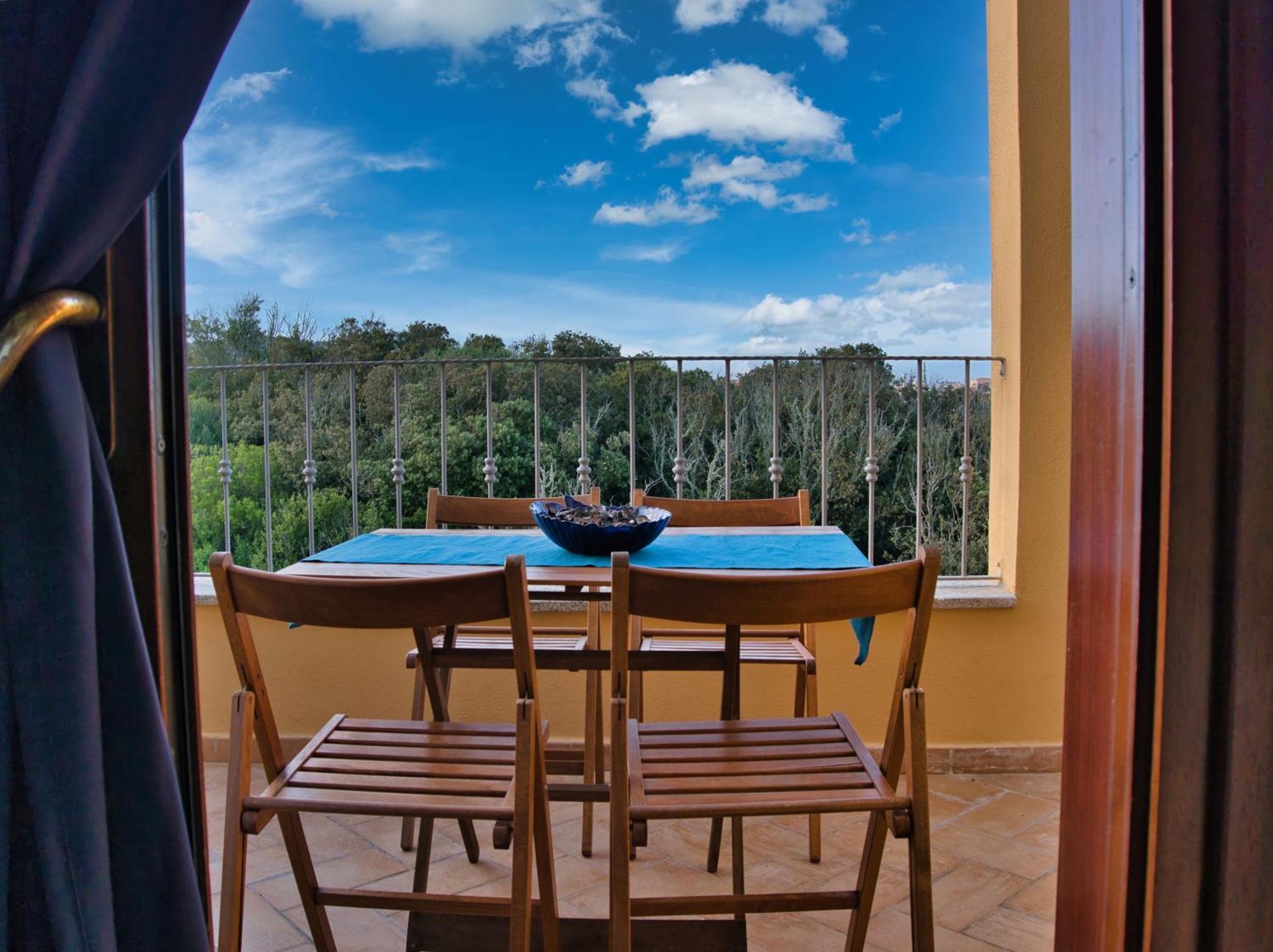 Case Vacanze A Santa Teresa Di Gallura Bagian luar foto